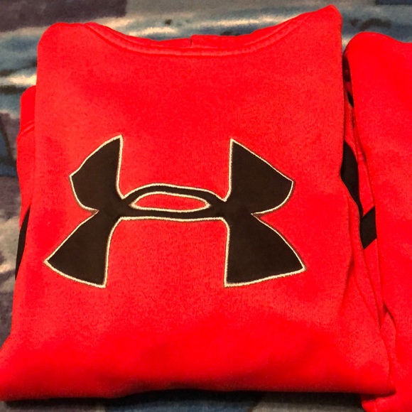 Under Armour sweatshirt YMD - Picture 2 of 3